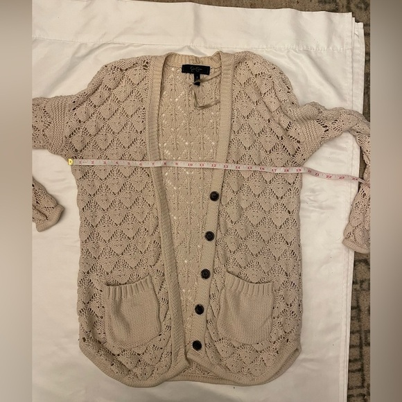 Jessica Simpson size small off white knitted cardigan - Picture 5 of 10
